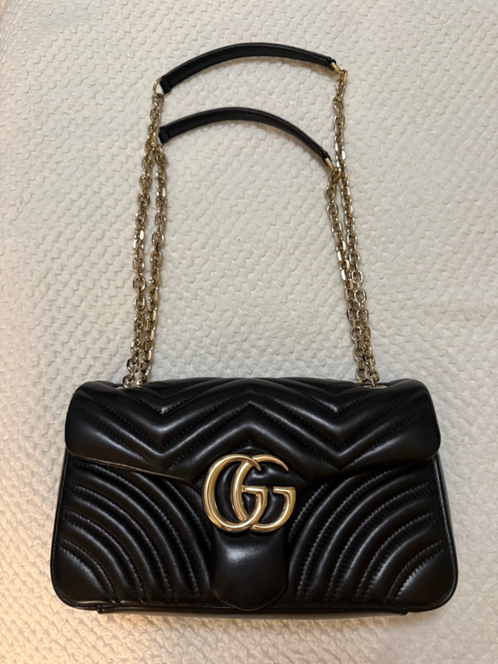 Gucci Black Quilted Leather Shoulder Bag with Gold Chain